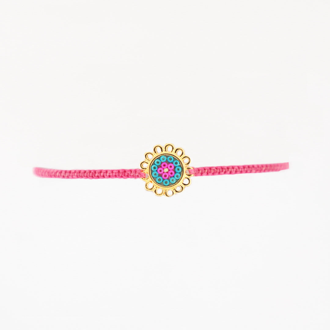 Macramé Flower Power Bracelet