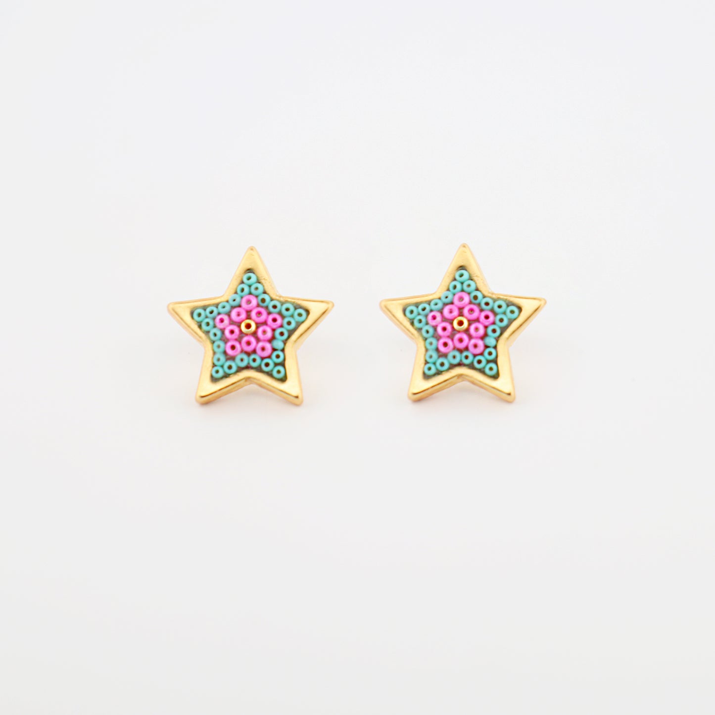 Chiquita Small Star Earrings, plated in 24k gold